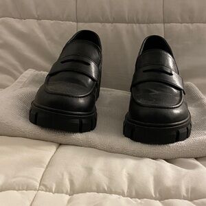 Elegant Black Women's Loafers